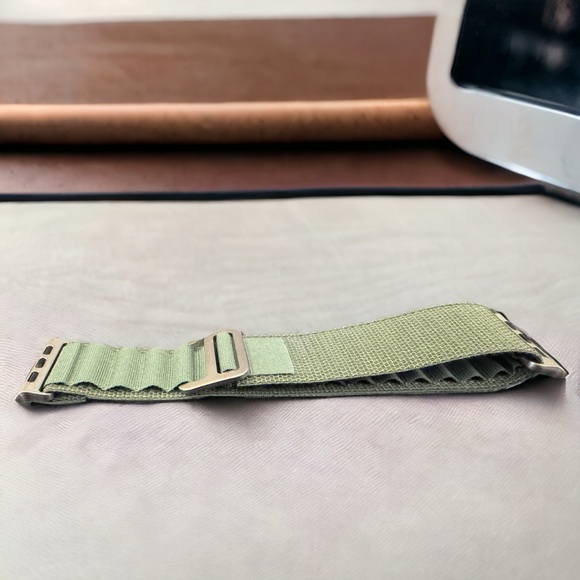 Brand New APPLE WATCH BAND - MULTILOOP - SAGE GREEN (42/44/45/49mm) - Picture 6 of 9